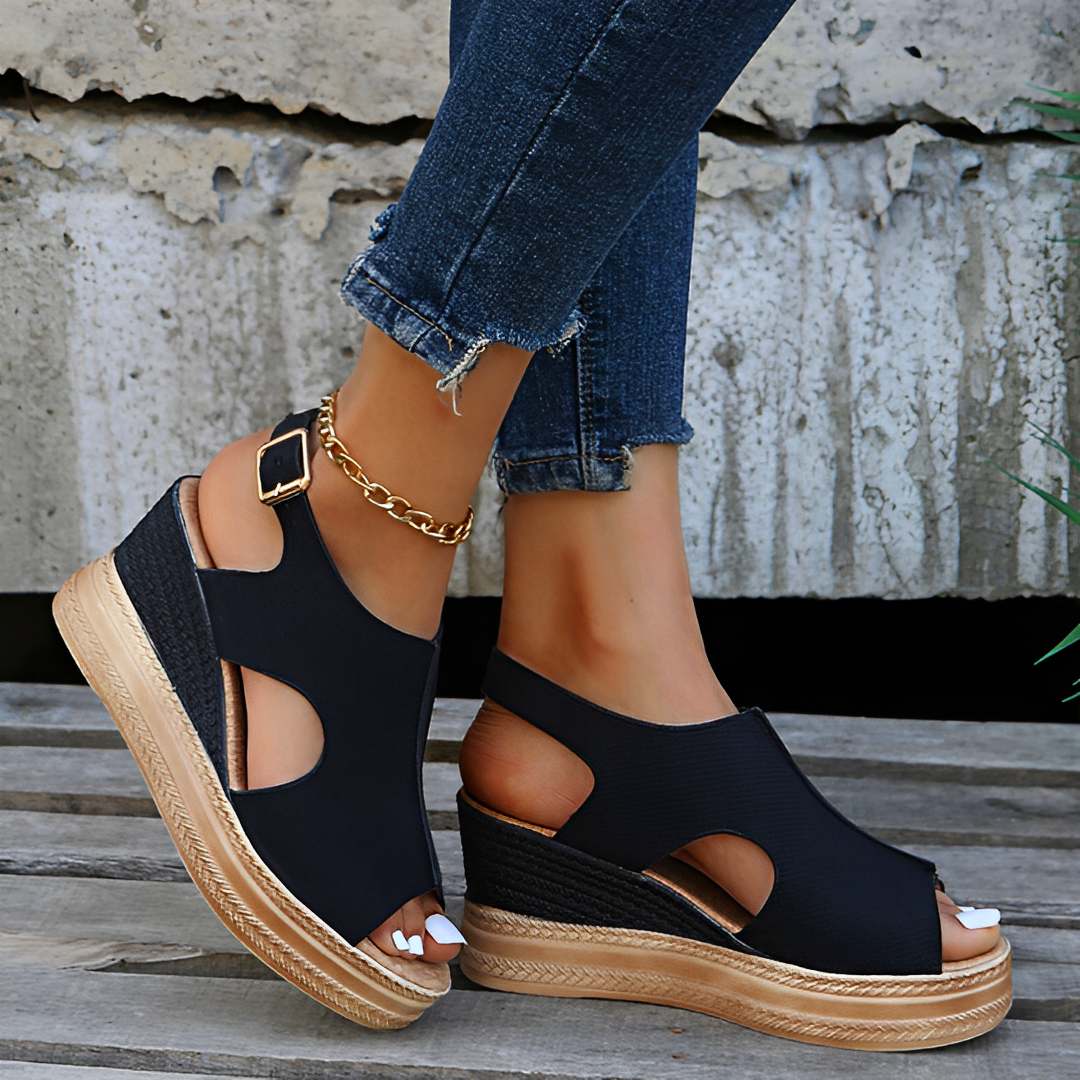 Cassandra | Women&