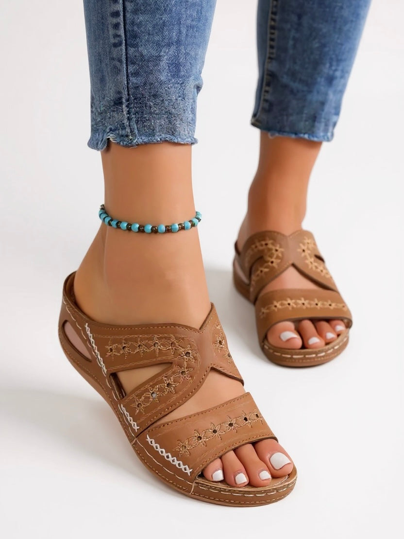 Esther | Women&