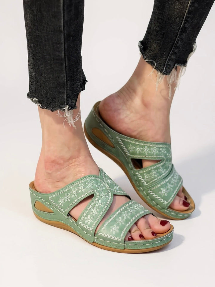 Esther | Women&