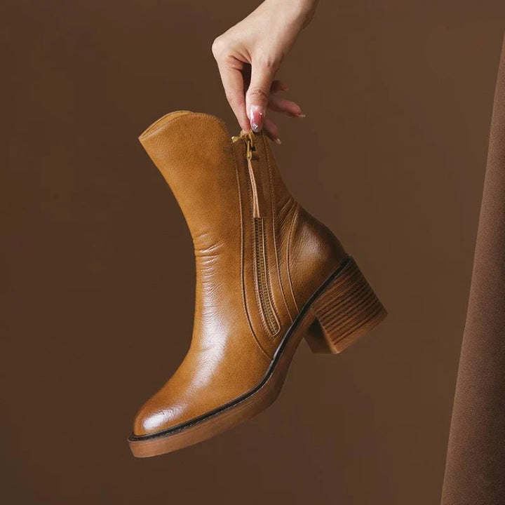 Nicolette | Women&